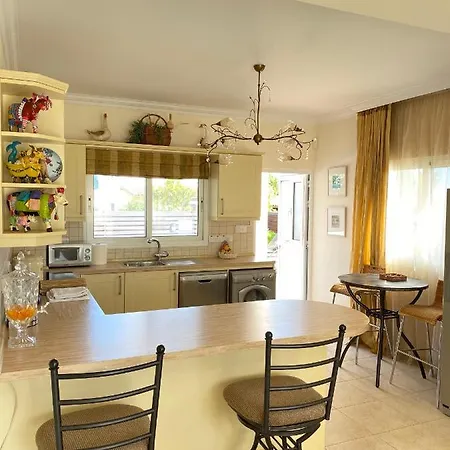 Holiday home 3 Bedroom Alakati Luxury *