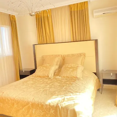 別荘 3 Bedroom Alakati Luxury